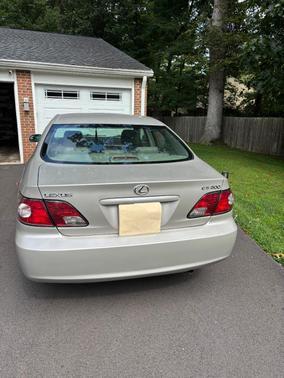 Silver 2002 Lexus ES 300 Base