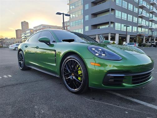 2018 Porsche Panamera E-Hybrid 4