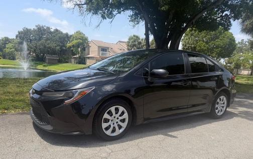 Black 2022 Toyota Corolla LE