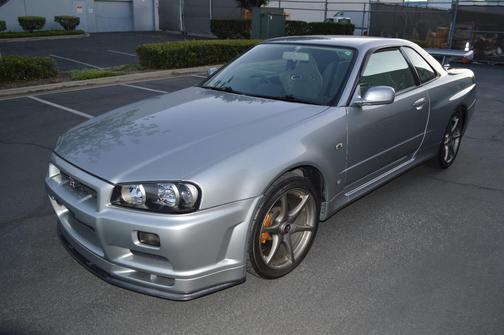 Silver 2009 Nissan GT-R Premium