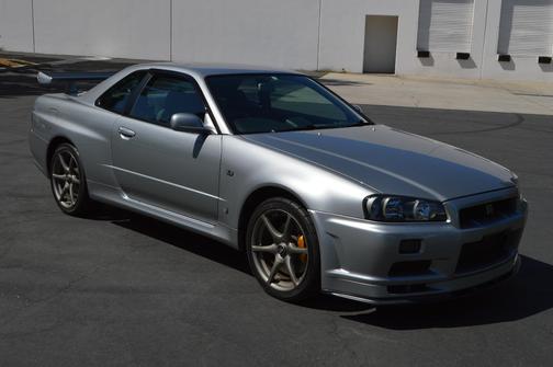 Silver 2009 Nissan GT-R Premium