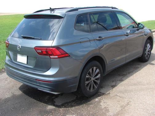 Gray 2020 Volkswagen Tiguan 2.0T S