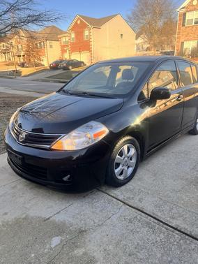 2010 Nissan Versa 1.8 SL
