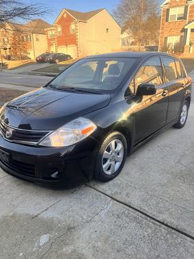 2010 Nissan Versa 1.8 SL
