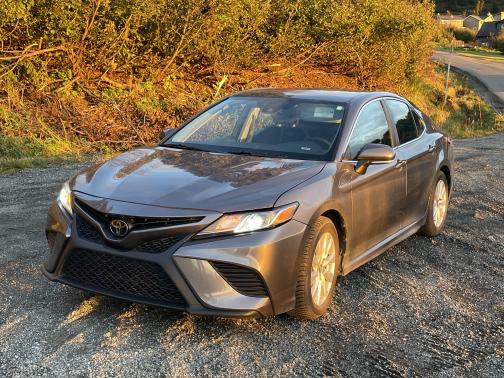 2020 Toyota Camry SE