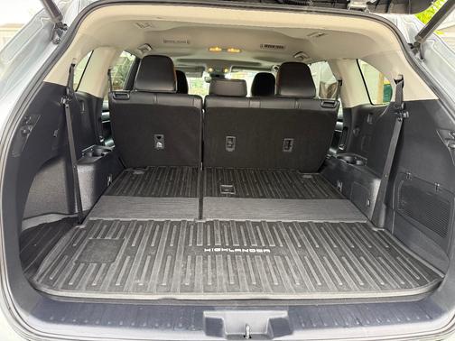 Silver 2020 Toyota Highlander XLE