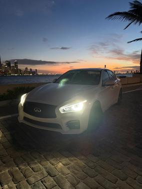White 2014 INFINITI Q50 Premium