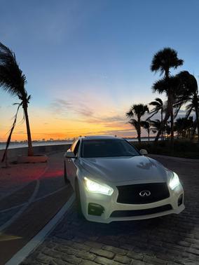 White 2014 INFINITI Q50 Premium
