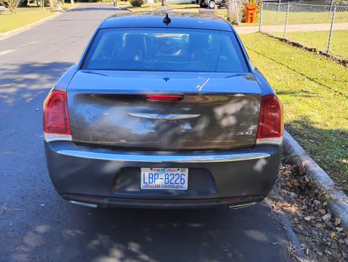 2018 Chrysler 300 Limited