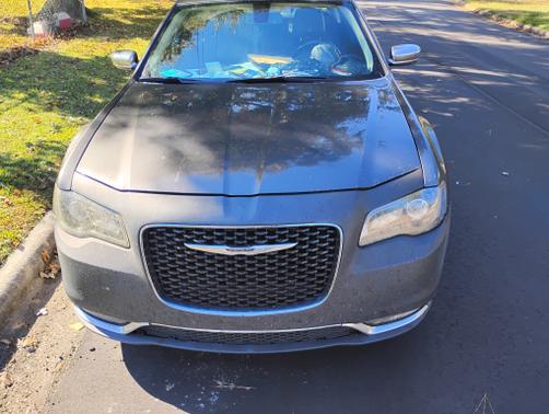 2018 Chrysler 300 Limited