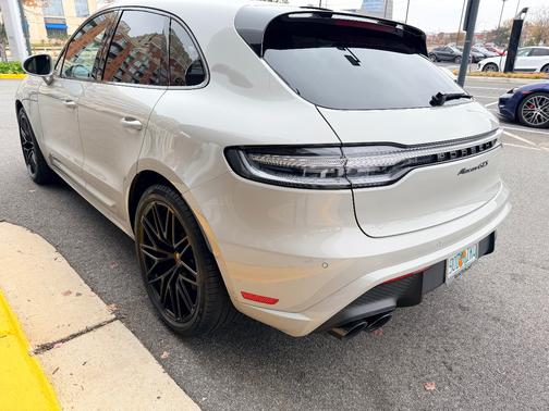 2023 Porsche Macan Macan GTS