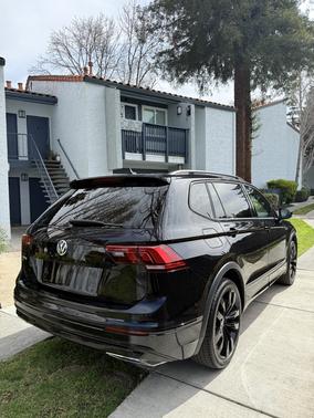 Black 2021 Volkswagen Tiguan 2.0T SE R-Line Black