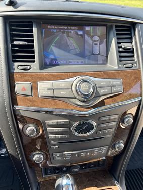 2016 INFINITI QX80 Base