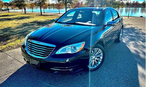 Black 2013 Chrysler 200 Limited