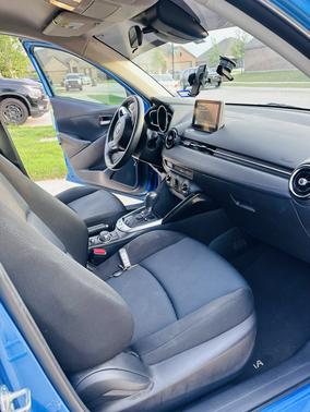 Blue 2017 Toyota Yaris iA Base