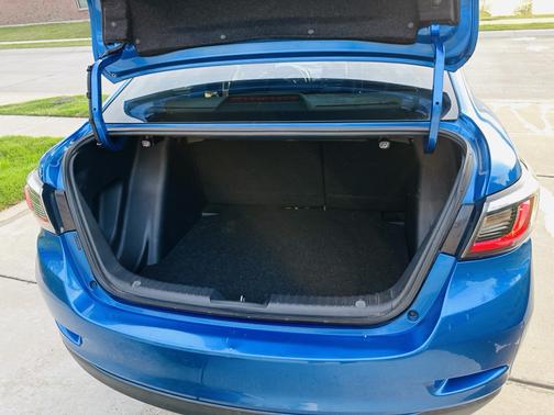 Blue 2017 Toyota Yaris iA Base