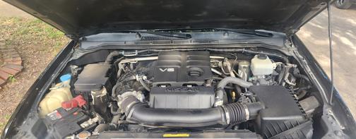 Black 2021 Nissan Frontier SV