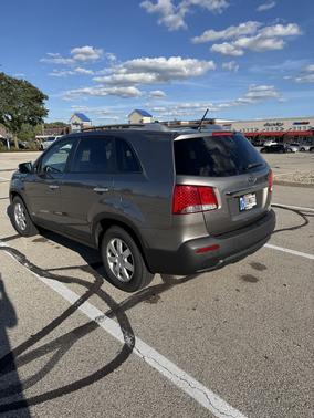 Gray 2013 Kia Sorento LX