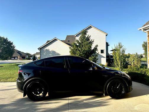 2020 Tesla Model Y Performance