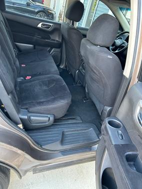 Gray 2013 Nissan Pathfinder SV