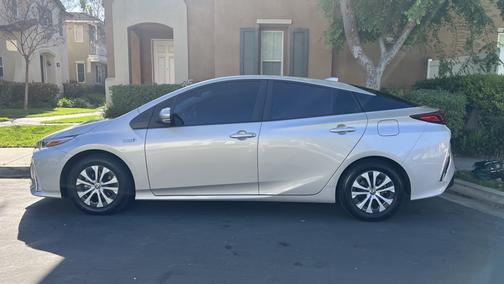 2021 Toyota Prius Prime XLE