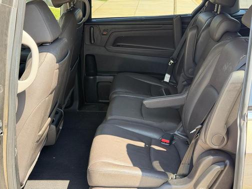 Brown 2019 Honda Odyssey Elite