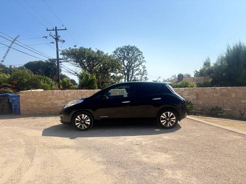 2014 Nissan Leaf SL