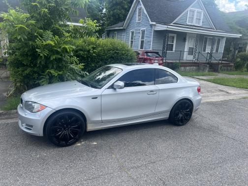 2010 BMW 128 i