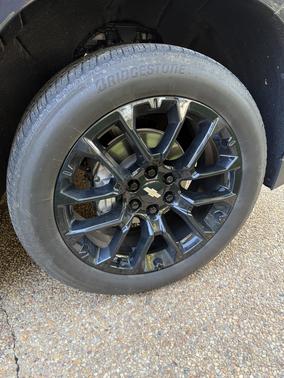 Silver 2024 Chevrolet Tahoe RST
