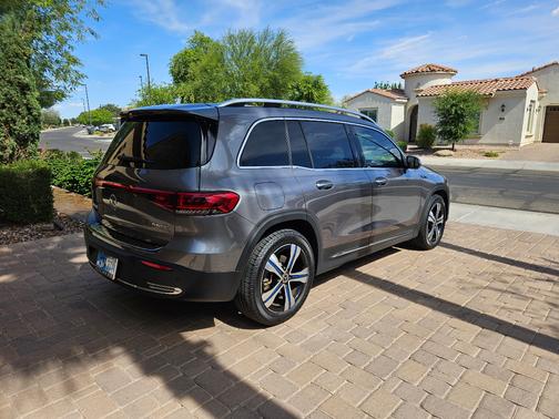 Gray 2022 Mercedes-Benz EQB 350 4MATIC