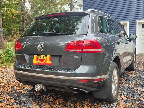 Gray 2015 Volkswagen Touareg TDI Sport w/Technology
