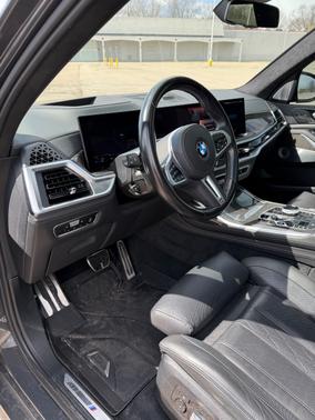 Gray 2023 BMW X7 M60i