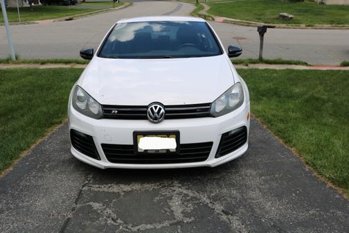 2013 Volkswagen Golf R 4-Door