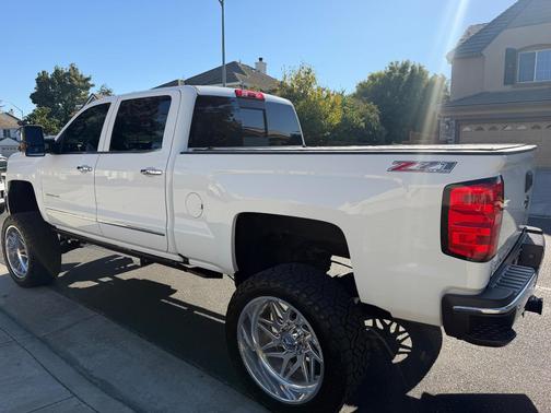 White 2017 Chevrolet Silverado 2500 LTZ