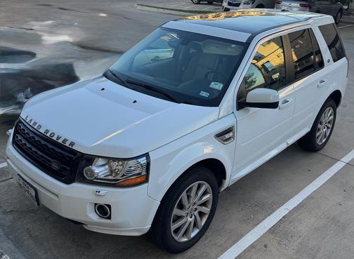 White 2013 Land Rover LR2 HSE