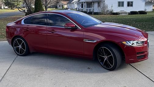 2017 Jaguar XE 35t Prestige