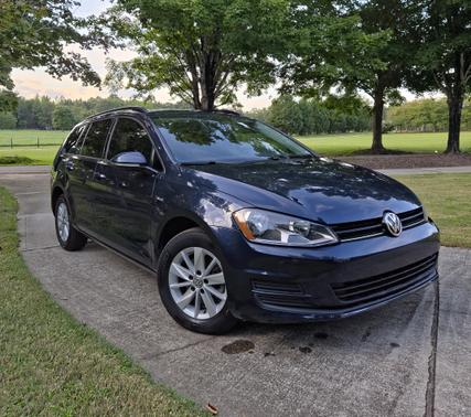 2016 Volkswagen Golf SportWagen TSI S 4-Door