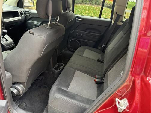 Red 2014 Jeep Compass Sport