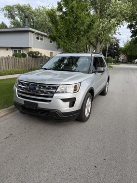 Silver 2018 Ford Explorer Base