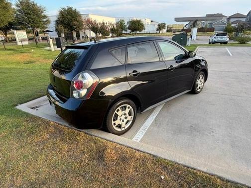 Black 2010 Pontiac Vibe Base
