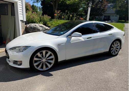 White 2015 Tesla Model S P85D