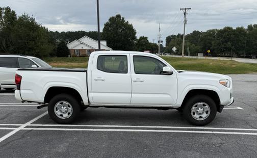 2018 Toyota Tacoma SR