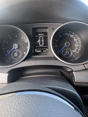 2013 Volkswagen Golf R 4-Door