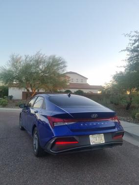 2024 Hyundai ELANTRA SEL