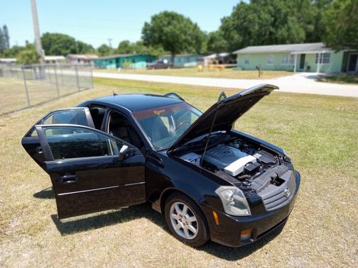 2005 Cadillac CTS Base