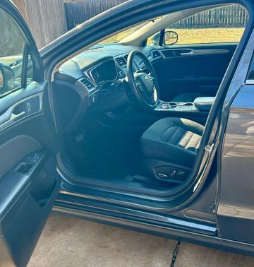 2018 Ford Fusion Hybrid SE