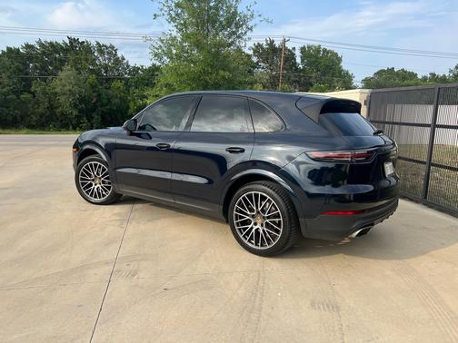 2019 Porsche Cayenne Base