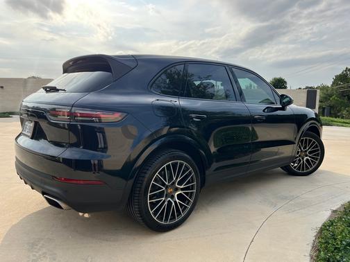 2019 Porsche Cayenne Base