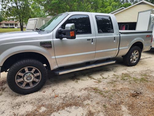 2010 Ford F-250 Lariat Super Duty Crew Cab