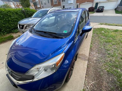 Blue 2015 Nissan Versa Note SV
